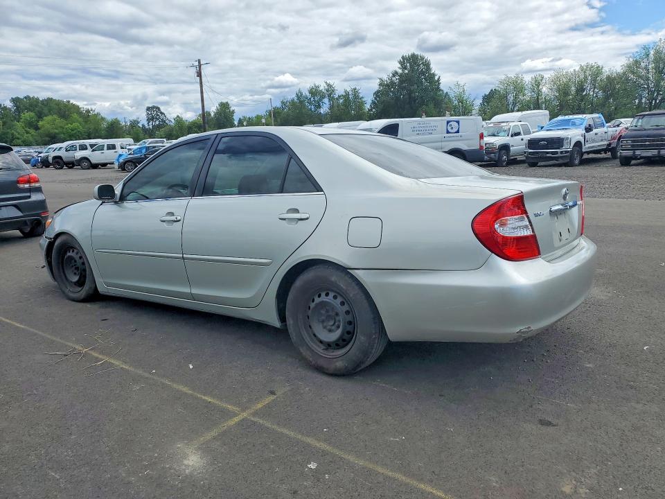 2004 Toyota Camry VIN JTDBE32K740260041 COPART salvage auction — FRONT END, Or - Salvage Title Certificate, sold $225 on 2026-07-29 (photo 2)