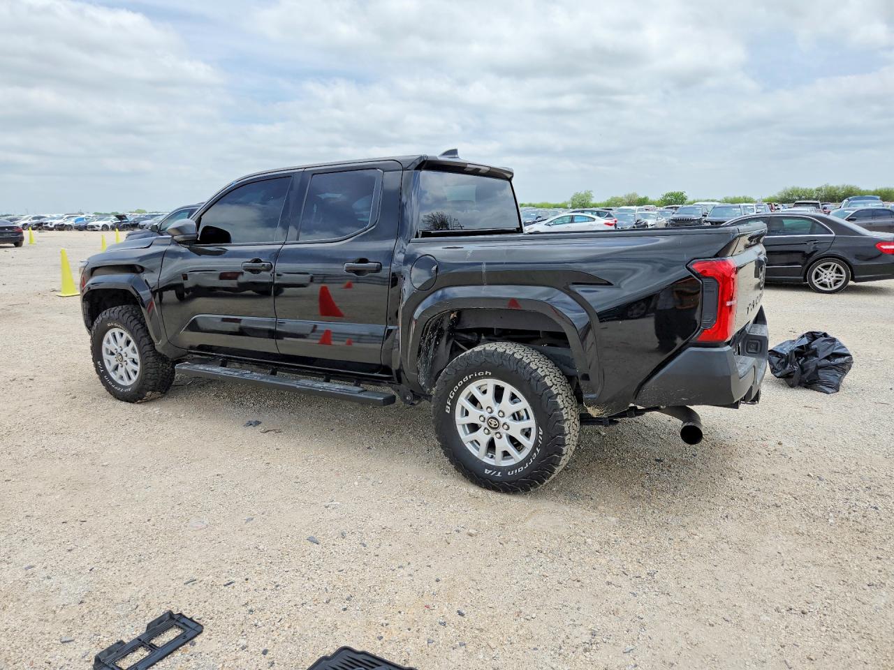 2025 Toyota Tacoma VIN 3TYKD5HN1ST020028 COPART salvage auction — Front End, TX - SALVAGE VEHICLE TITLE, sold $16,900 on 2026-07-03 (photo 2)