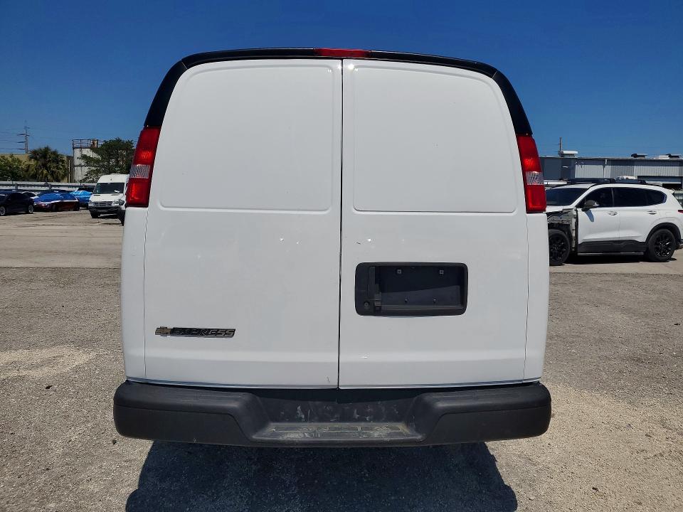 2022 Chevrolet Express VIN 1GCWGAFP9N1279871 COPART salvage auction — FRONT END, Fl - Cert Of Title Slvg Rebuildable, sold $8,700 on 2026-07-29 (photo 6)