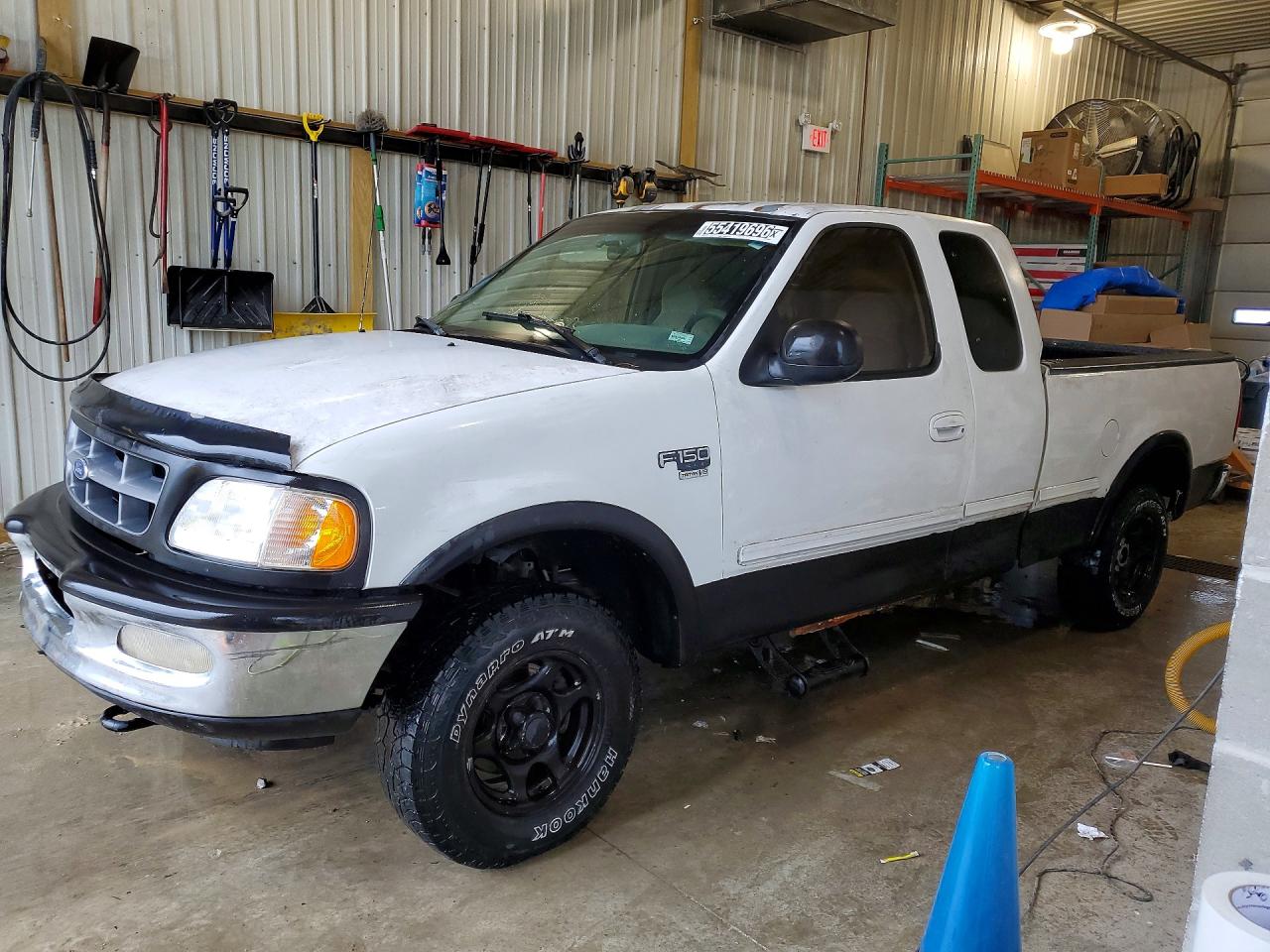 1998 Ford F-150 Lightning VIN 1FTZX18W3WKB45547 COPART salvage auction — Minor Dent/Scratches, VA - CERTIFICATE OF TITLE, sold $175 on 2026-07-09 (photo 1)