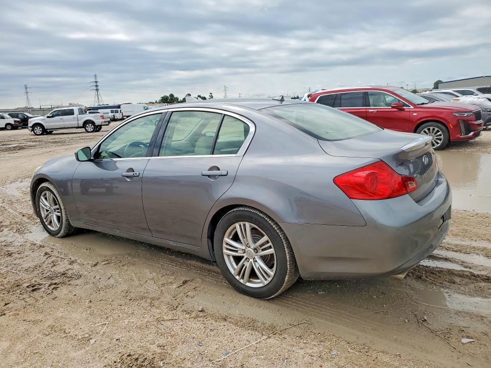 2015 Infiniti Q40 VIN JN1CV6AP1FM503408 COPART salvage auction — MINOR DENT/SCRATCHES, TX - CERTIFICATE OF TITLE, sold $700 on 2026-07-02 (photo 2)