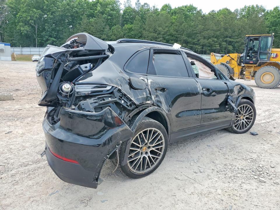2023 Porsche Cayenne VIN WP1AA2AY8PDA04557 COPART salvage auction — ROLLOVER, VA - CERT OF TITLE - SALVAGE, sold $5,500 on 2026-07-20 (photo 3)