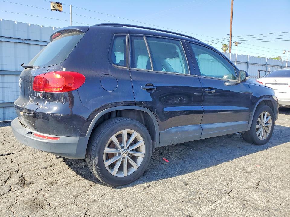 2017 Volkswagen VIN WVGAV7AXXHK041967 COPART salvage auction — MINOR DENT/SCRATCHES, Ca - Dis/Dlr/Exp Only Clean Title, sold $1,750 on 2026-07-16 (photo 3)