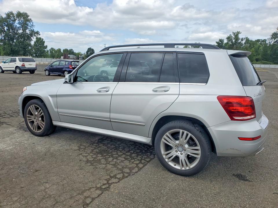 2015 Mercedes-benz VIN WDCGG8JB9FG401811 COPART salvage auction — SIDE, Or - Salvage Title Certificate, sold $4,200 on 2026-07-06 (photo 2)