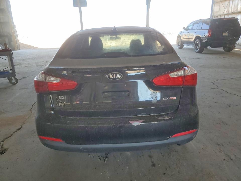 2016 Kia Forte VIN KNAFK4A60G5614281 COPART salvage auction — FRONT END, Az - Cert Of Title-Restored Salvage, sold $1,200 on 2026-07-27 (photo 6)