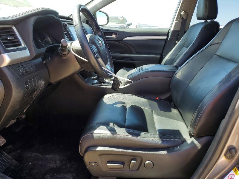 2018 Toyota Highlander VIN 5TDJZRFH5JS560574 COPART salvage auction — REAR END, Salvage Title, sold $12,300 on 2026-08-25 (photo 7)