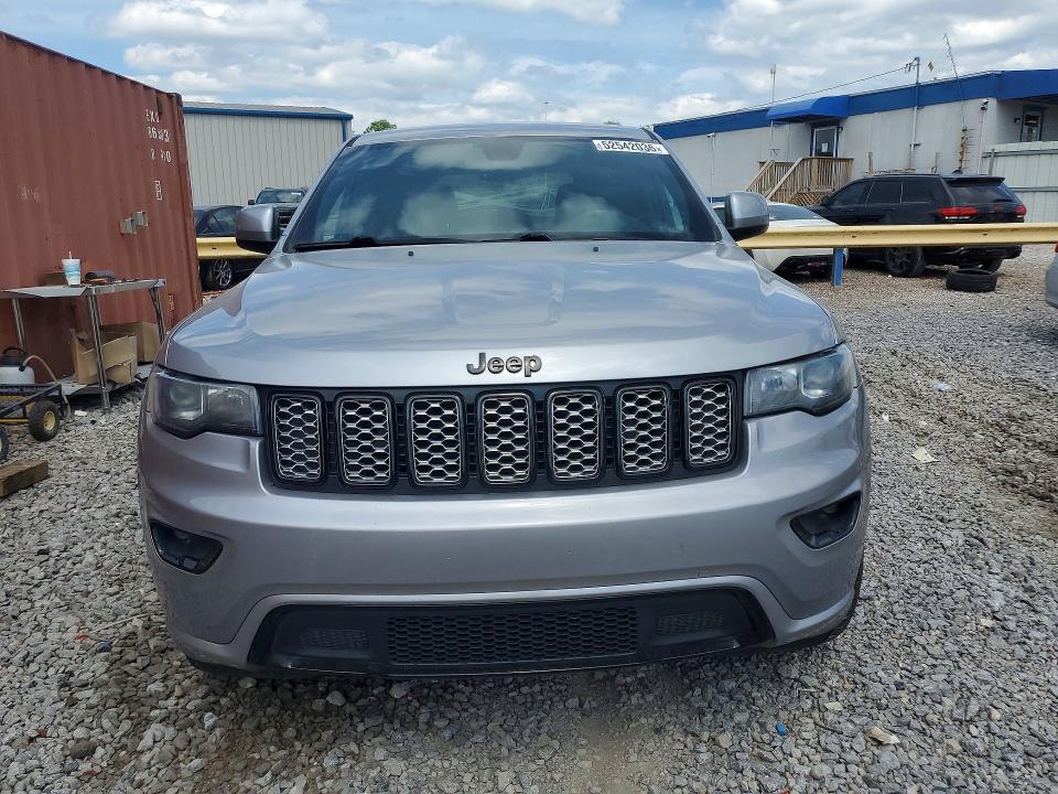 2018 Jeep Cherokee VIN 1C4RJFAG1JC204079 COPART salvage auction — MINOR DENT/SCRATCHES, Al - Certificate Of Title, sold $5,800 on 2026-08-04 (photo 5)