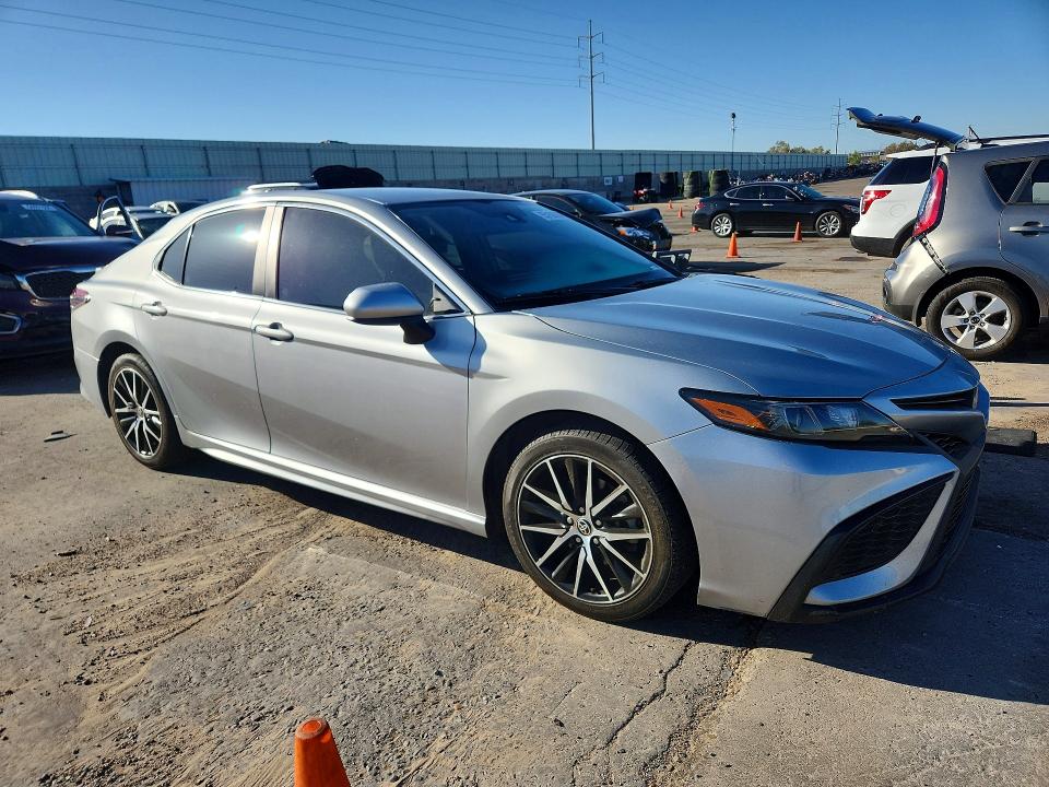 2021 Toyota Camry VIN 4T1G11AK6MU488818 COPART salvage auction — REAR END, Nm - Cert Of Title-Salvage, sold $6,399 on 2026-08-03 (photo 4)