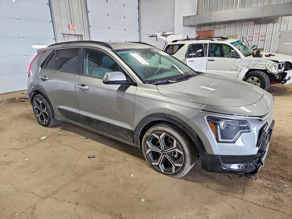 2024 Kia Niro VIN KNDCR3LE5R5121327 COPART salvage auction — FRONT END, WI - CERT OF TITLE-SALVAGE VEHICLE, sold $7,800 on 2026-07-06 (photo 4)