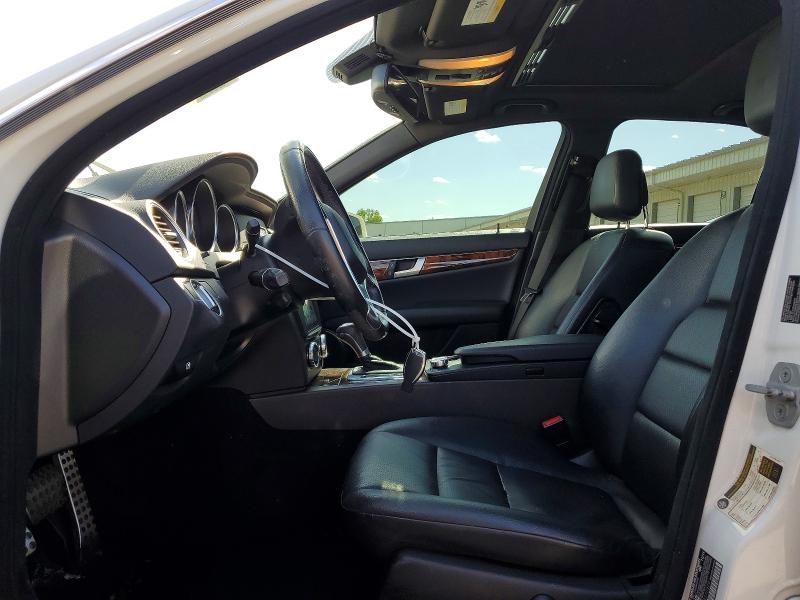 2012 Mercedes-benz C-klasse VIN WDDGF8BB3CR210320 COPART salvage auction — SIDE, IN - CERT OF TITLE-SALVAGE TITLE, sold $1,950 on 2026-08-06 (photo 7)