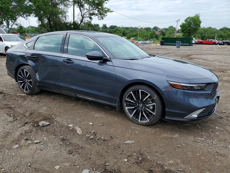 2025 Honda Accord VIN 1HGCY2F84SA001990 COPART salvage auction — SIDE, Md - Cert Of Salvage > 75% Damage, sold $14,900 on 2026-07-28 (photo 4)