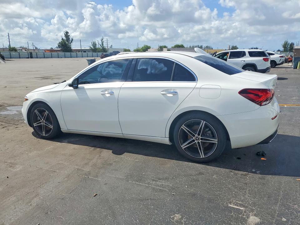 2022 Mercedes-benz A-klasse VIN W1K3G4EB6NJ325821 COPART salvage auction — MECHANICAL, Fl - Certificate Of Title (P), sold $14,900 on 2026-07-27 (photo 2)