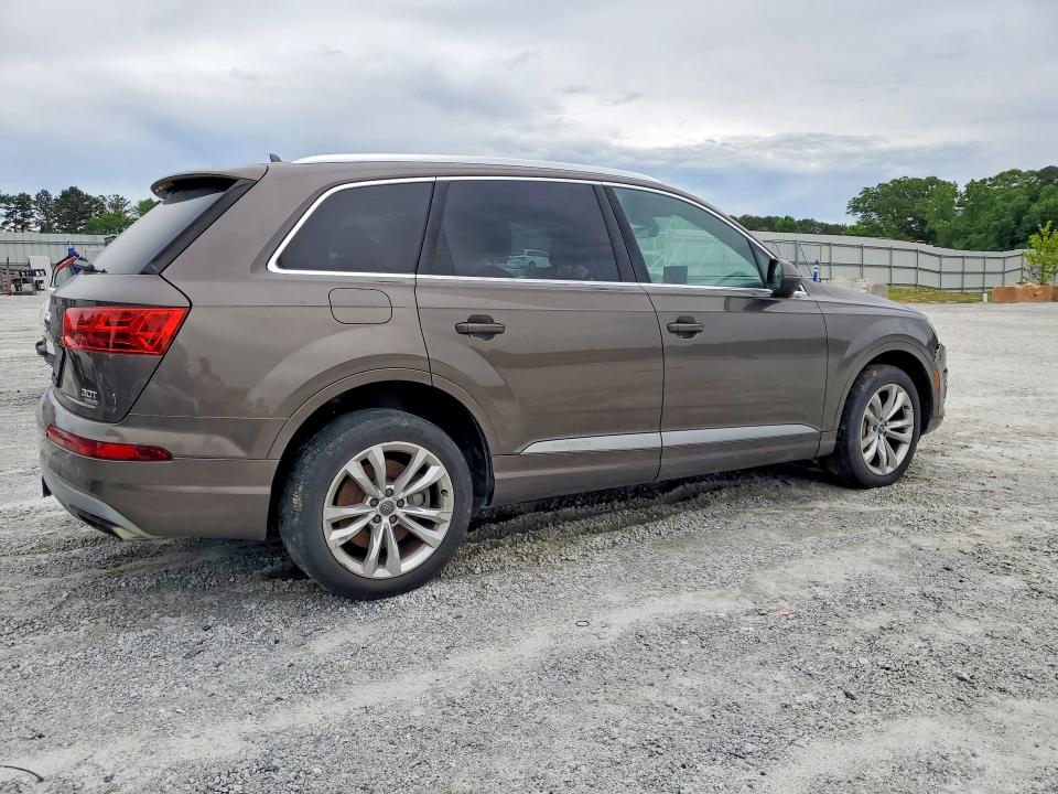 2017 Audi Q7 VIN WA1LAAF70HD013396 COPART salvage auction — FRONT END, GA - CERTIFICATE OF TITLE, sold $4,850 on 2026-08-24 (photo 3)