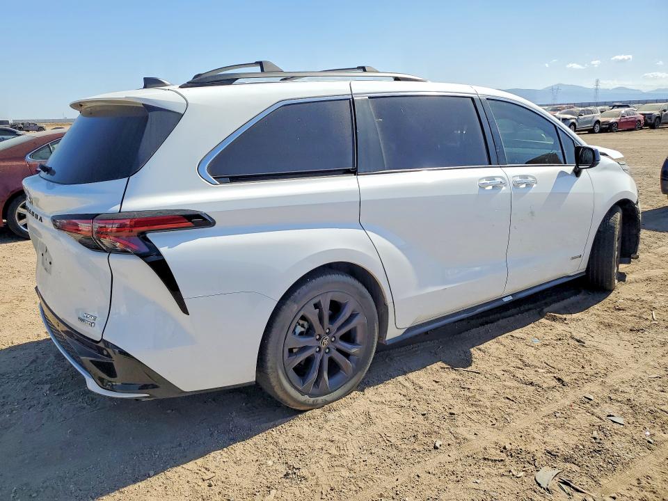 2021 Toyota Sienna VIN 5TDDRKEC0MS061793 COPART salvage auction — FRONT END, Ca - Salvage Certificate, sold $13,200 on 2026-07-06 (photo 3)