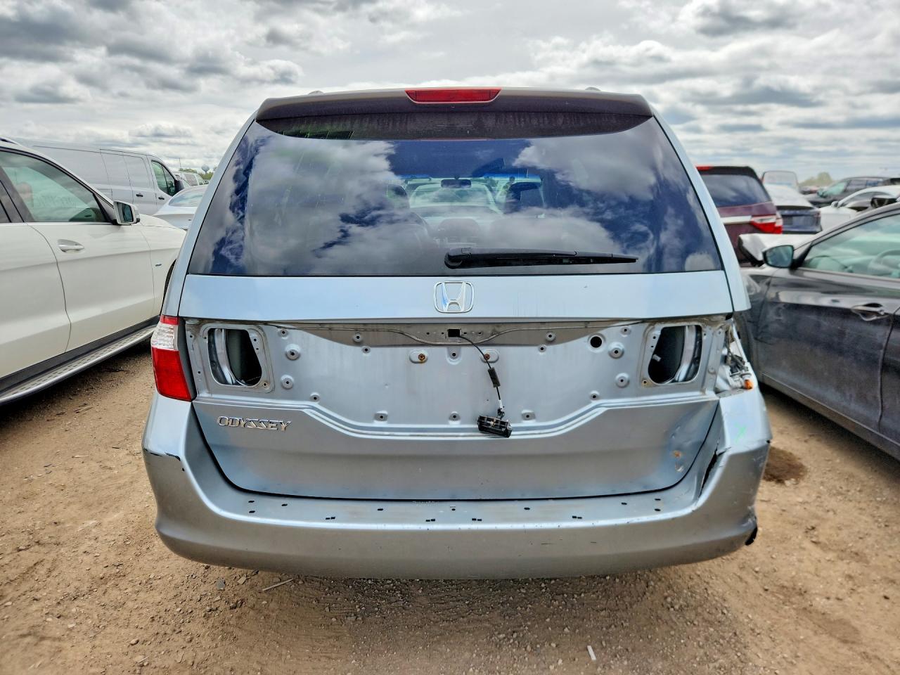 2007 Honda Odyssey VIN 5FNRL38757B103749 COPART salvage auction — Rear End, IL - SALVAGE CERTIFICATE, sold $450 on 2026-07-02 (photo 6)