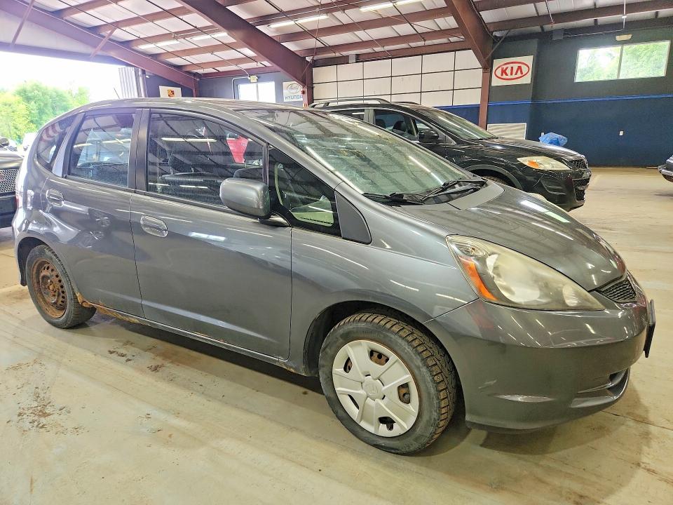 2013 Honda Fit VIN JHMGE8G36DC042335 COPART salvage auction — MINOR DENT/SCRATCHES, Vt - Certificate Of Title, sold $1,050 on 2026-07-02 (photo 4)