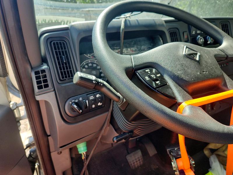 2025 International Mv-series VIN 1HTEUMML3SS170045 COPART salvage auction — ALL OVER, LA - CERT OF TITLE-SALVAGE, sold $13,200 on 2026-08-26 (photo 8)