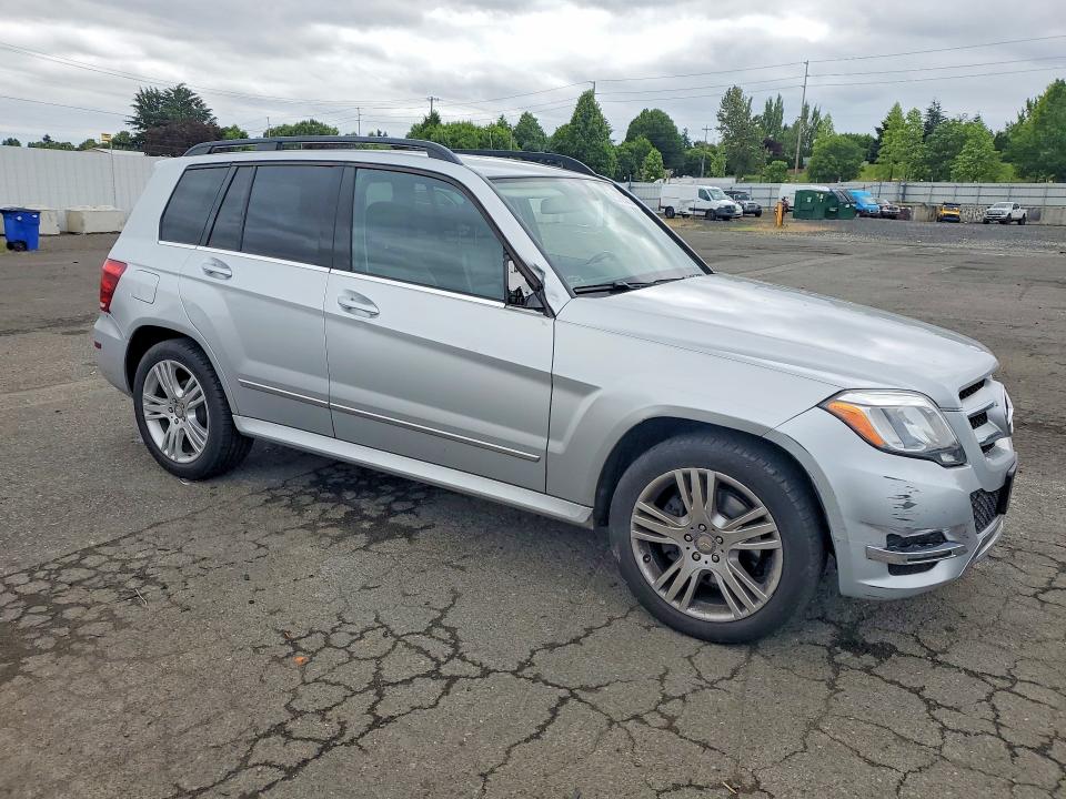 2015 Mercedes-benz VIN WDCGG8JB9FG401811 COPART salvage auction — SIDE, Or - Salvage Title Certificate, sold $4,200 on 2026-07-06 (photo 4)