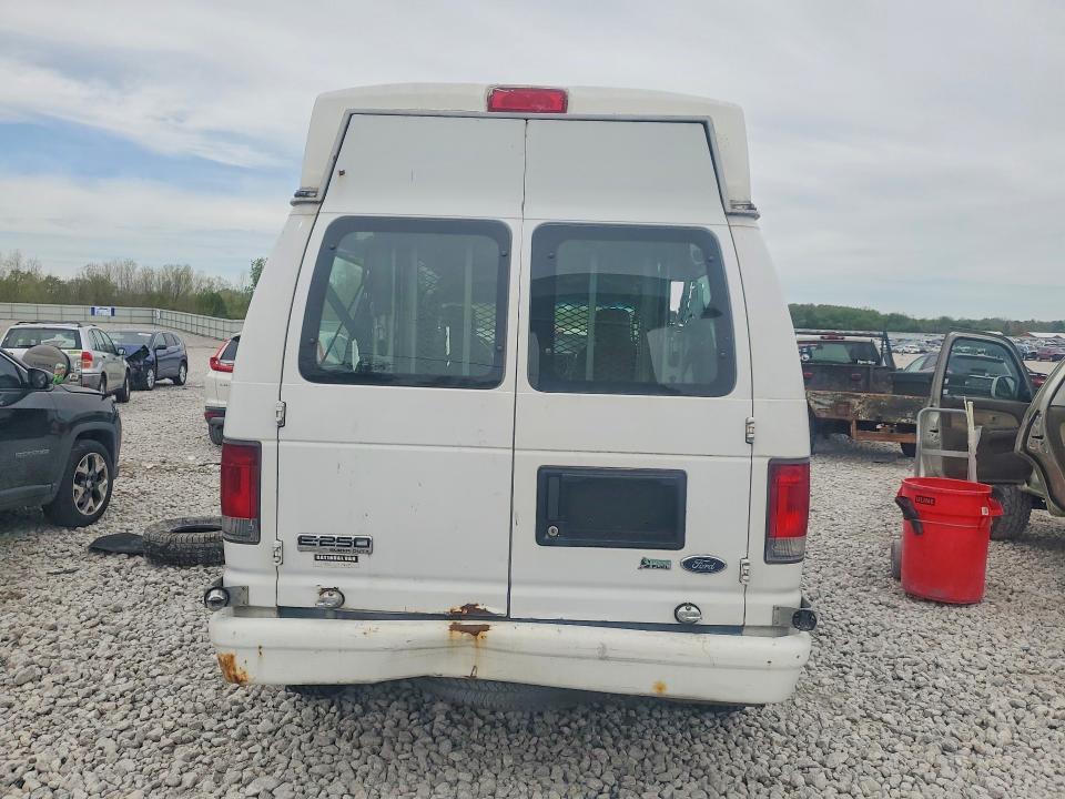 2009 Ford Econoline VIN 1FTNE24W09DA17503 COPART salvage auction — MINOR DENT/SCRATCHES, Mi - Dealer Only Clean Title (P), sold $3,500 on 2026-07-09 (photo 6)