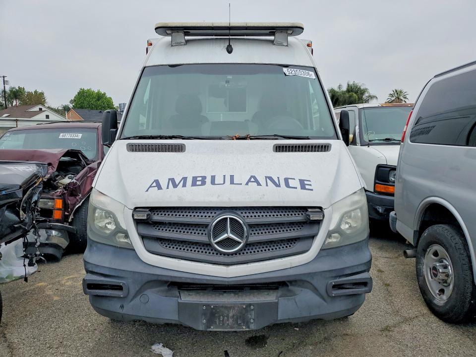 2017 Mercedes-benz Sprinter VIN WDAPE7CD6HP412176 COPART salvage auction — SIDE, CA - SALVAGE CERTIFICATE, sold $1,650 on 2026-07-15 (photo 5)