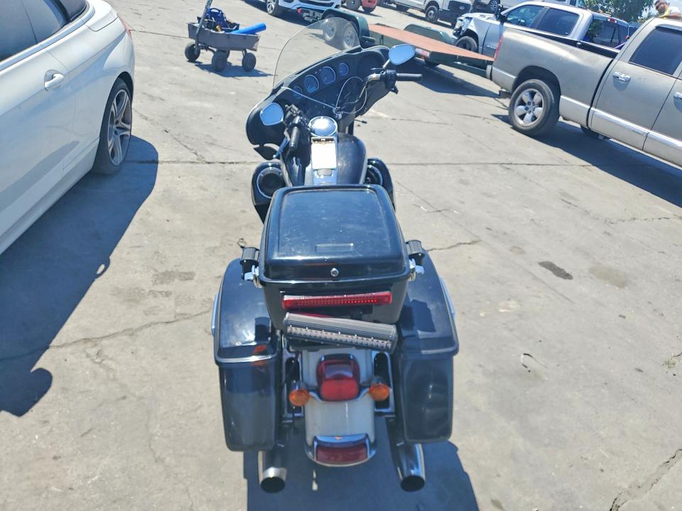 2014 Harley-davidson Fl VIN 1HD1FMM35EB667400 COPART salvage auction — MINOR DENT/SCRATCHES, CA - SALVAGE CERTIFICATE, sold $2,700 on 2026-07-09 (photo 4)