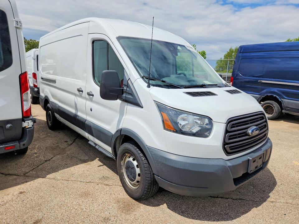 2016 Ford Transit VIN 1FTYE2CV3GKB25404 COPART salvage auction — MINOR DENT/SCRATCHES, OH - CERTIFICATE OF TITLE, sold $7,700 on 2026-09-04 (photo 4)