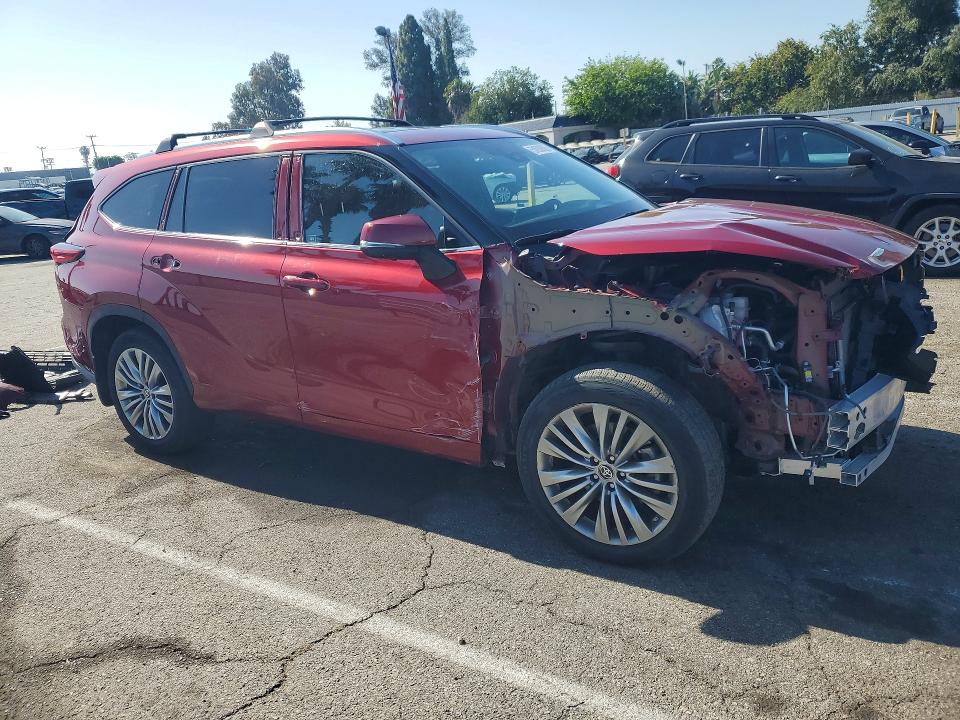 2023 Toyota Highlander VIN 5TDKDRBH9PS023496 COPART salvage auction — FRONT END, Ca - Salvage Certificate, sold $18,100 on 2026-07-10 (photo 4)