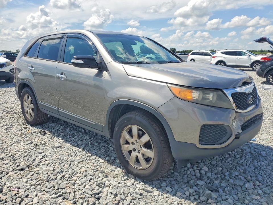 2011 Kia Sorento VIN 5XYKT3A12BG183259 COPART salvage auction — FRONT END, Fl - Cert Of Title Slvg Rebuildable, sold $400 on 2026-07-28 (photo 4)