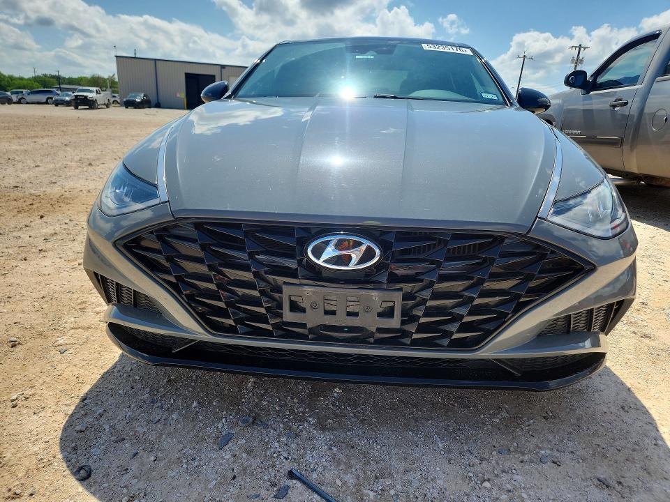 2022 Hyundai Sonata VIN 5NPEJ4J25NH140937 COPART salvage auction — SIDE, Tx - Salvage Vehicle Title, sold $3,650 on 2026-07-30 (photo 5)