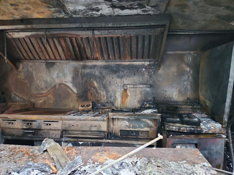 2024 Rendon Trailers VIN 3S91F2222RM132319 COPART salvage auction — BURN, VA - CERT OF TITLE - SALVAGE, sold $300 on 2026-07-06 (photo 6)