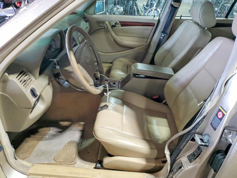 2000 Mercedes-benz C-klasse VIN WDBHA24G0YA834468 COPART salvage auction — MINOR DENT/SCRATCHES, Co - Dis/Dlr/Exp Only Clean Title, sold $1,150 on 2026-07-02 (photo 7)