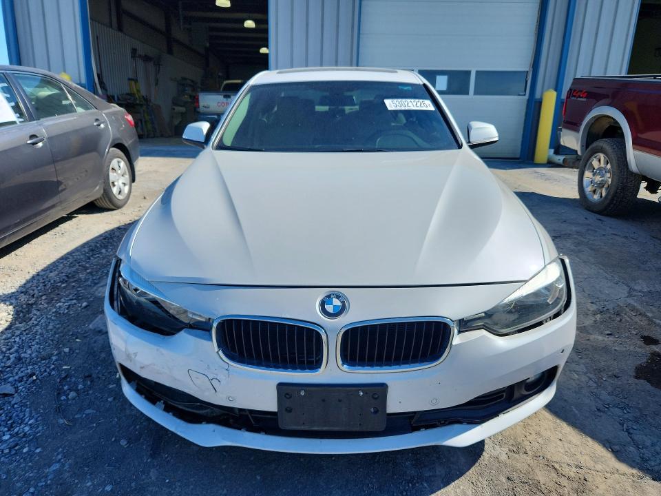 2016 BMW 3er VIN WBA8E5G58GNU19274 COPART salvage auction — FRONT END, MD - CERT OF SALVAGE > 75% DAMAGE, sold $1,050 on 2026-07-24 (photo 5)