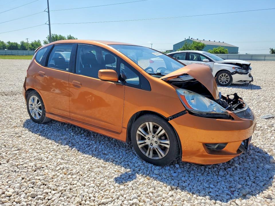 2009 Honda Fit VIN JHMGE88489S069296 COPART salvage auction — FRONT END, Tx - Salvage Vehicle Title, sold $350 on 2026-07-02 (photo 4)