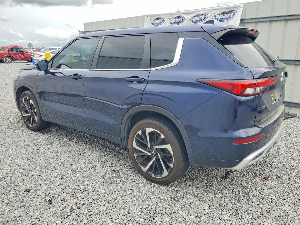 2023 Mitsubishi Outlander VIN JA4J3UA87PZ040115 COPART salvage auction — NORMAL WEAR, Tx - Certificate Of Title, sold $7,000 on 2026-07-09 (photo 2)
