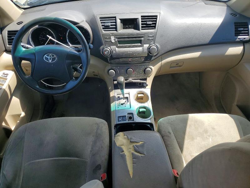 2010 Toyota Highlander VIN 5TDBK3EH8AS011152 COPART salvage auction — FRONT END, CA - SALVAGE CERTIFICATE, sold $1,700 on 2026-07-17 (photo 8)