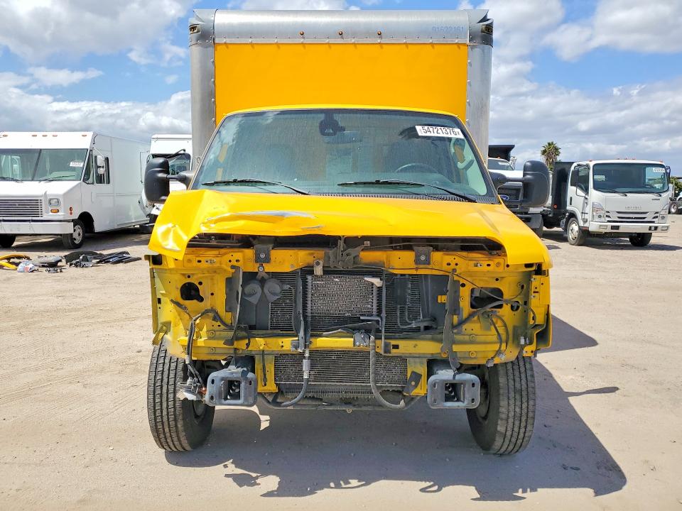 2022 Ford E-350 VIN 1FDWE3FN3NDC04013 COPART salvage auction — FRONT END, Az - Cert Of Title - Salvage, sold $7,400 on 2026-07-20 (photo 5)