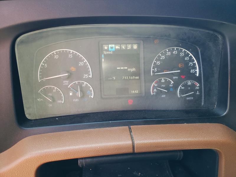 2020 Freightliner Cascadia VIN 3AKJHHDR8LSLJ7285 COPART salvage auction — MINOR DENT/SCRATCHES, WV - CERTIFICATE OF TITLE, sold $8,000 on 2026-07-15 (photo 8)