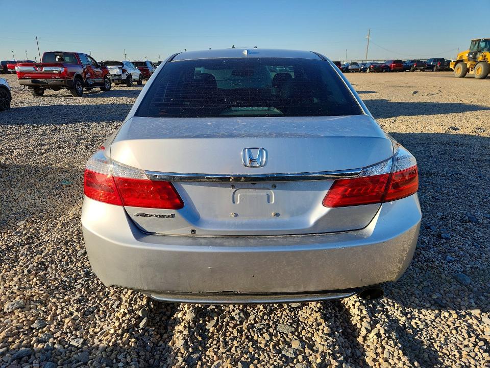 2013 Honda Accord VIN 1HGCR2F84DA137827 COPART salvage auction — MINOR DENT/SCRATCHES, Tx - Certificate Of Title (P), sold $5,000 on 2026-07-03 (photo 6)