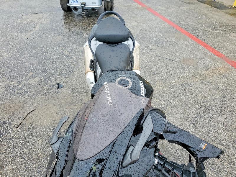 2026 Suzuki Gsx1300 rr VIN JS1EJ11B0T7100095 COPART salvage auction — ALL OVER, Tx - Salvage Vehicle Title, sold $4,050 on 2026-07-02 (photo 5)