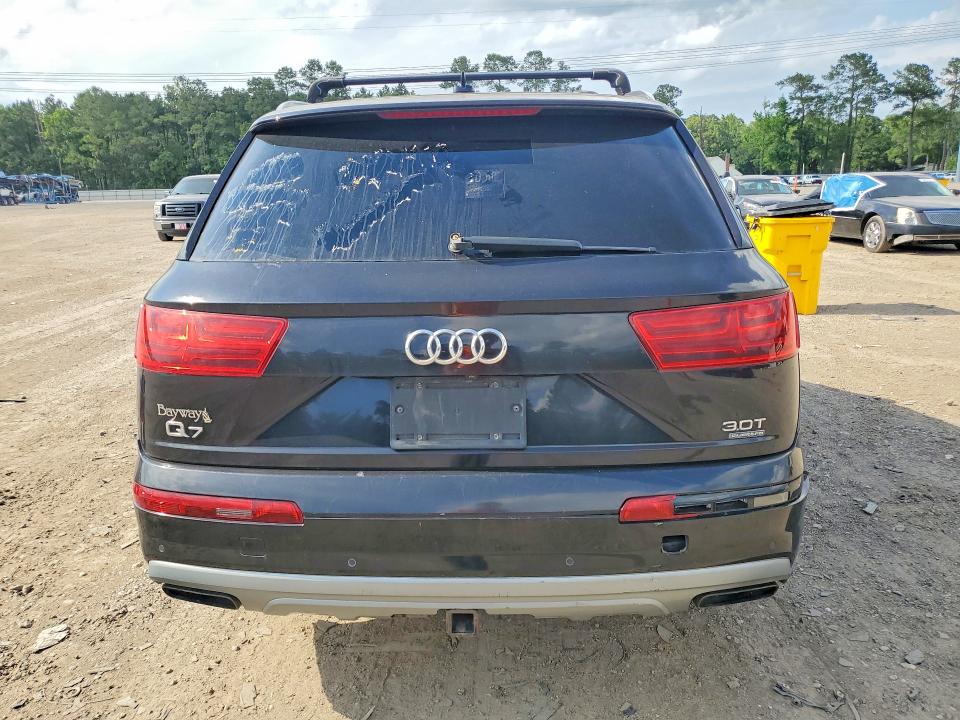 2017 Audi Q7 VIN WA1LAAF75HD012275 COPART salvage auction — MINOR DENT/SCRATCHES, Tx - Certificate Of Title, sold $4,450 on 2026-07-31 (photo 6)