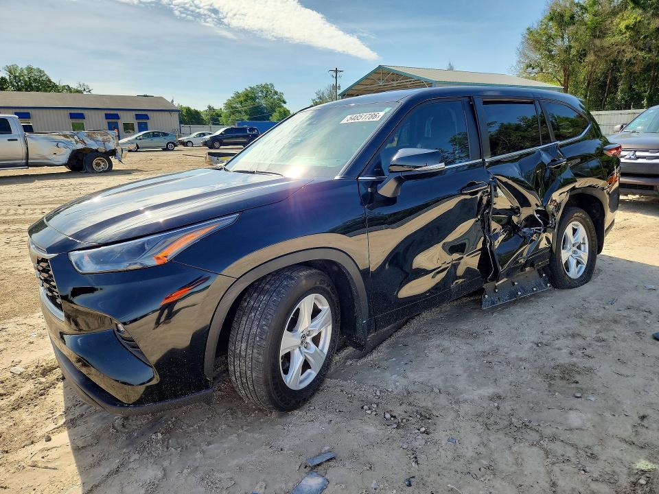 2025 Toyota Highlander VIN 5TDKDRAH7SS552410 COPART salvage auction — SIDE, Fl - Cert Of Title Slvg Rebuildable, sold $13,900 on 2026-07-17 (photo 1)