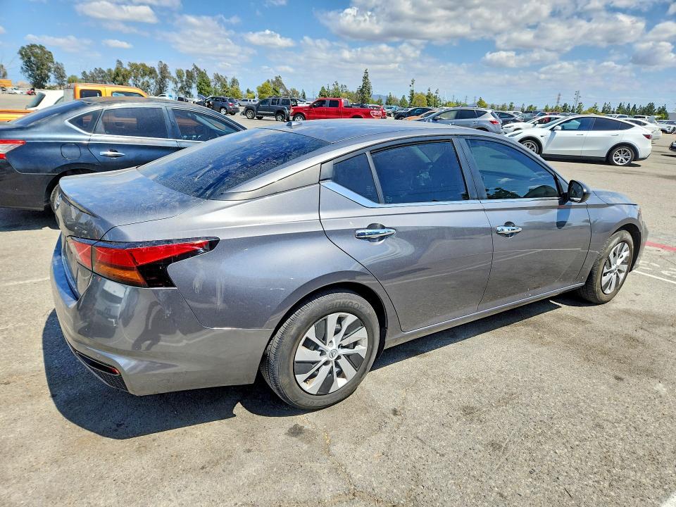2025 Nissan Altima VIN 1N4BL4BV1SN304451 COPART salvage auction — FRONT END, Ca - Salvage Certificate, sold $7,300 on 2026-07-30 (photo 3)