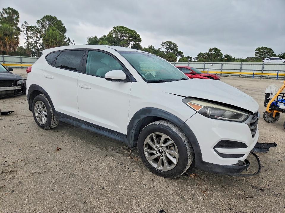 2017 Hyundai Tucson VIN KM8J23A42HU356032 COPART salvage auction — FRONT END, Fl - Cert Of Title Slvg Rebuildable, sold $2,100 on 2026-07-29 (photo 4)