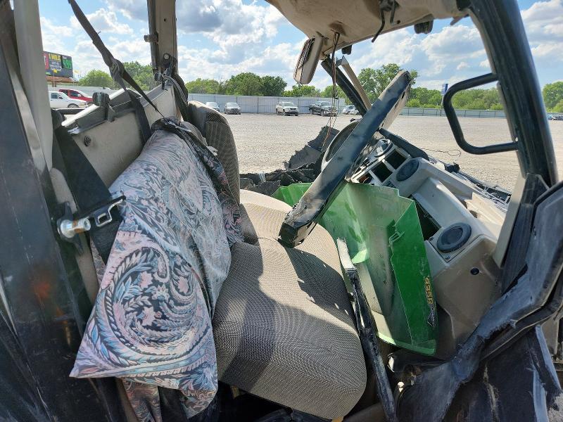 2022 Johndeere VIN 1M0835RACNM051823 COPART salvage auction — ROLLOVER, KS - CERT OF TITLE-NON HIGHWAY, sold $675 on 2026-08-20 (photo 6)