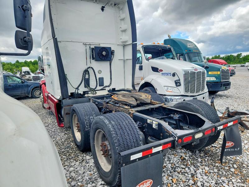 2020 Peterbilt 579 VIN 1XPBDP9X3LD683250 COPART salvage auction — VANDALISM, WA - VEHICLE CERT OF OWNERSHIP-TITL, sold $4,350 on 2026-10-02 (photo 3)