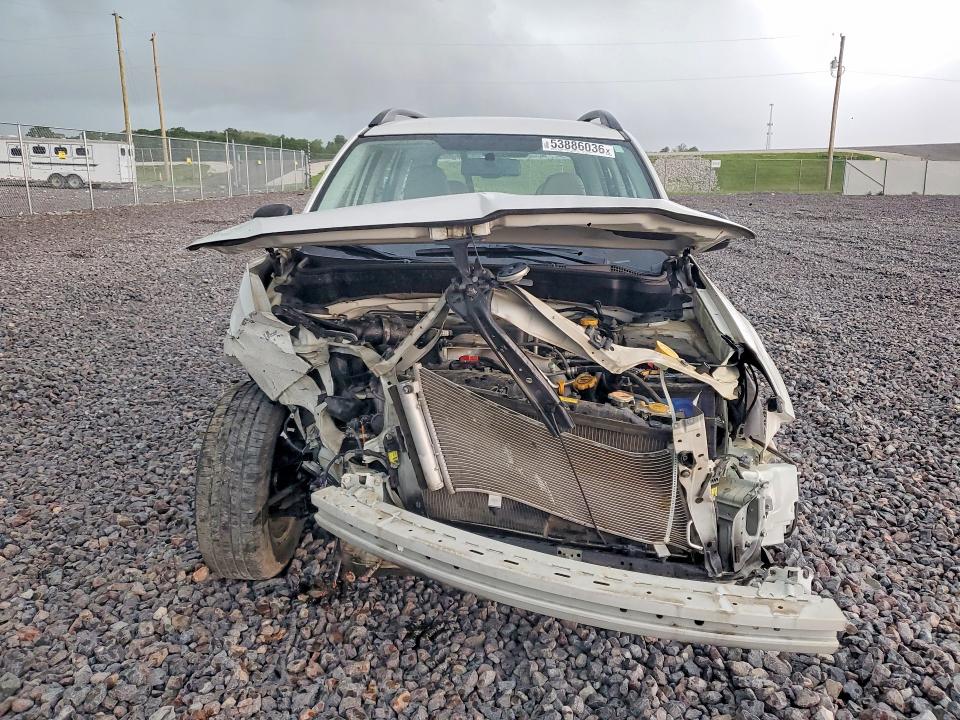 2010 Subaru Forester VIN JF2SH6BC5AH909562 COPART salvage auction — FRONT END, In - Cert Of Title-Salvage Title, sold $30 on 2026-07-21 (photo 5)