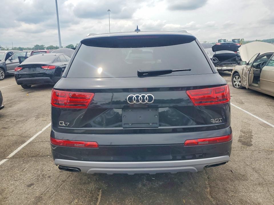 2017 Audi Q7 VIN WA1LAAF7XHD046731 COPART salvage auction — NORMAL WEAR, MT - CERTIFICATE OF TITLE, sold $3,750 on 2026-07-31 (photo 6)