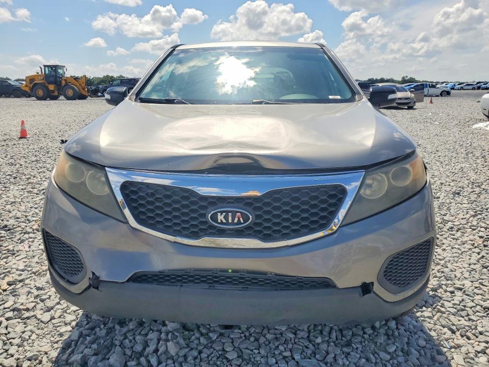 2011 Kia Sorento VIN 5XYKT3A12BG183259 COPART salvage auction — FRONT END, Fl - Cert Of Title Slvg Rebuildable, sold $400 on 2026-07-28 (photo 5)