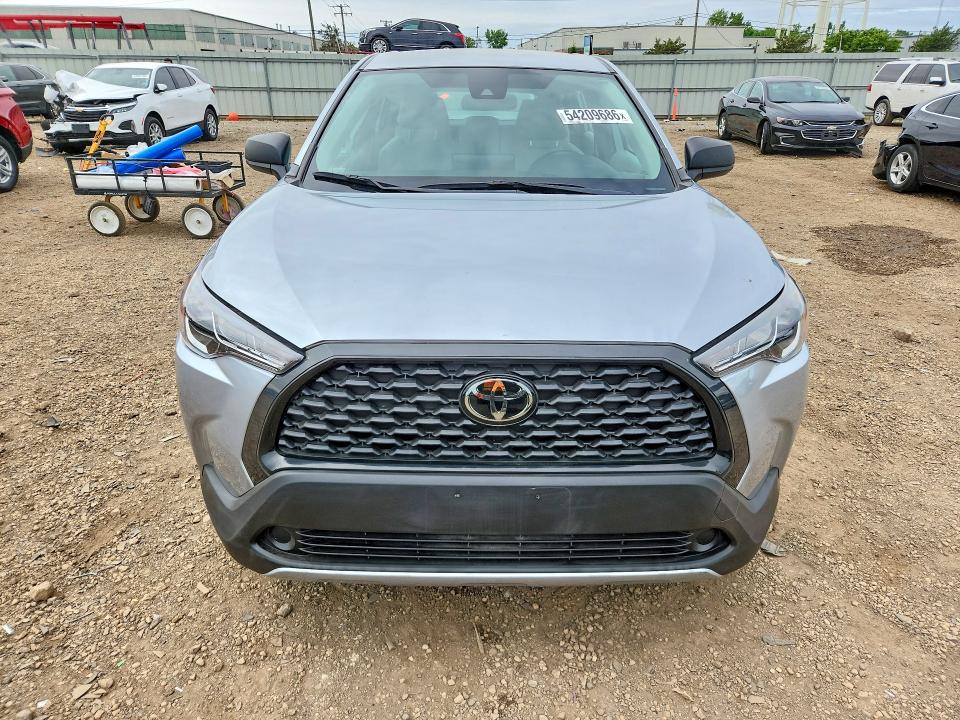 2022 Toyota VIN 7MUAAABG3NV016009 COPART salvage auction — SIDE, Il - Salvage Certificate, sold $8,400 on 2026-07-08 (photo 5)