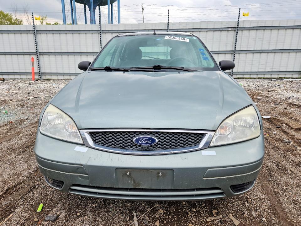 2005 Ford Focus VIN 3FAFP37N85R118173 COPART salvage auction — FRONT END, Il - Certificate Of Title, sold $375 on 2026-07-08 (photo 5)